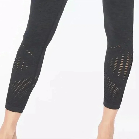 Athleta Women's Small Halasana Seamless 7/8 Leggings Tight Charcoal Gray Active - Picture 7 of 10